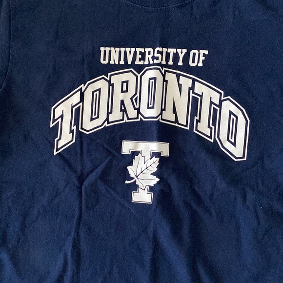 Women’s UofT varsity t shirt - Picture 2 of 7